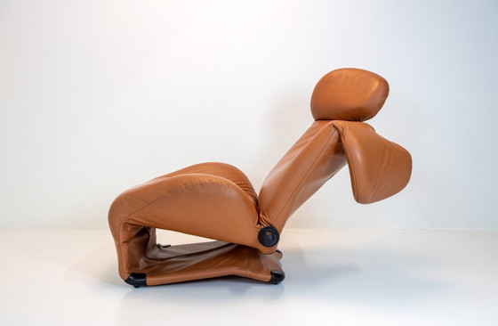 Image 1 of Cassina 111 Wink fauteuil van Toshiyuki Kita