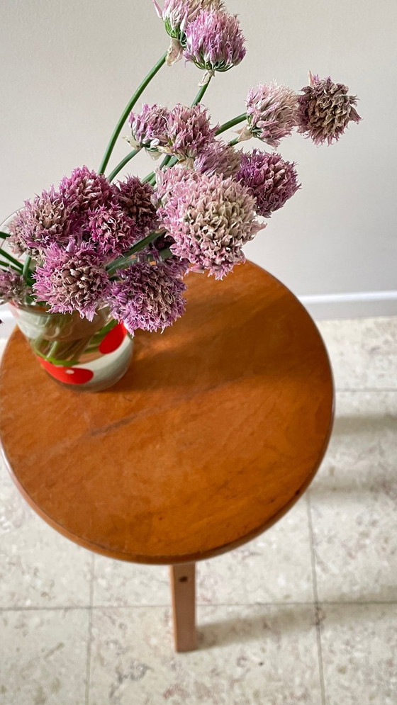 Image 1 of Vintage massief beukenhouten schroefkruk