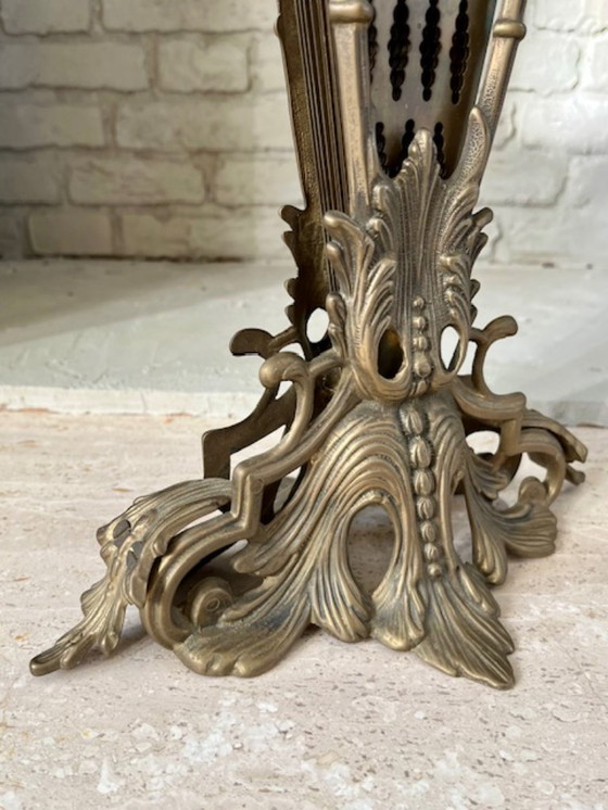 Image 1 of Parascintille in ottone vintage – stile Hollywood Regency, a forma di ventaglio e riccamente decorato