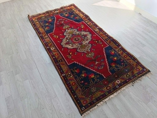 Alfombra Yahyali hecha a mano