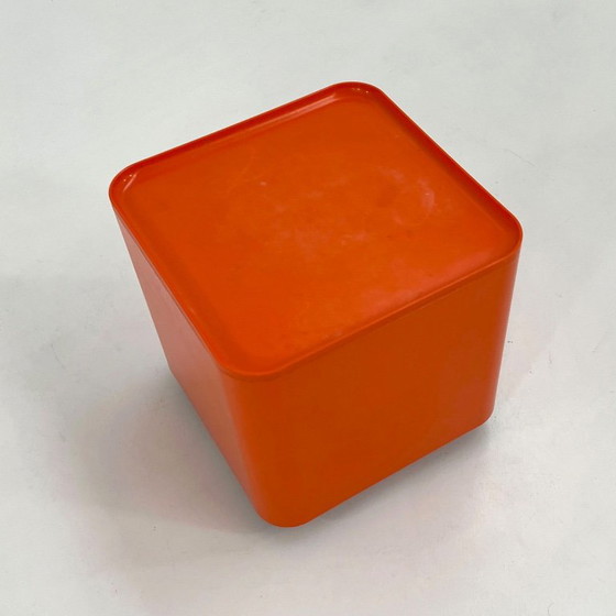 Orange Dime Side Table on Wheels by Marcello Siard for Longato, 1970s – Plastic (photo 3 of 8)