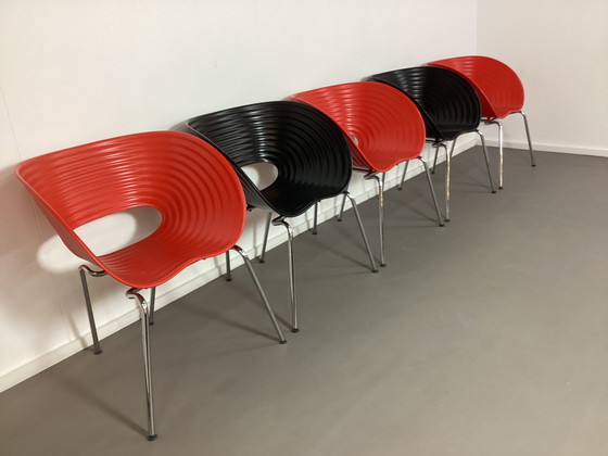 Image 1 of 5 sedie di design impilabili degli anni Novanta, in poliestere cromato