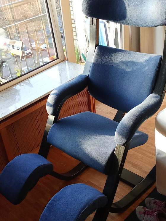 Image 1 of stokke/varier gravity ergonomische fauteuil Peter Opsik