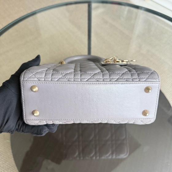 Image 1 of DIOR DONNA PICCOLO - PELLE DI AGNELLO CANNAGE GRIGIO FERRAMENTA GRIGIO ORO