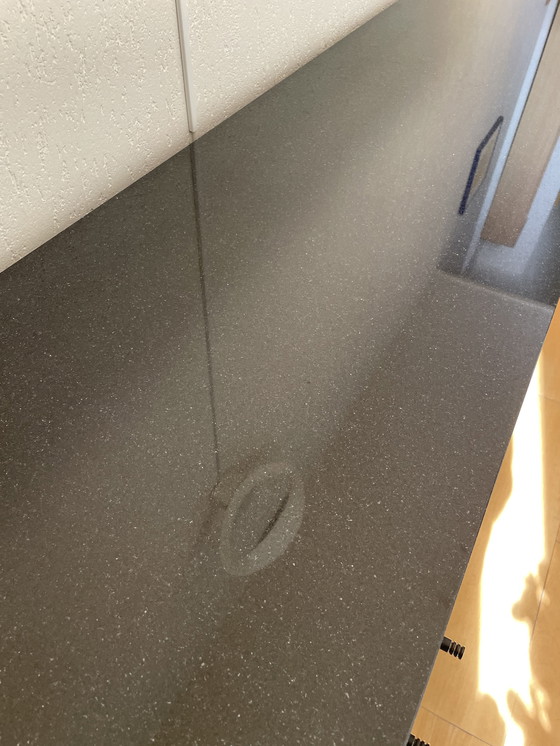 Image 1 of Dressoir zwart granieten blad