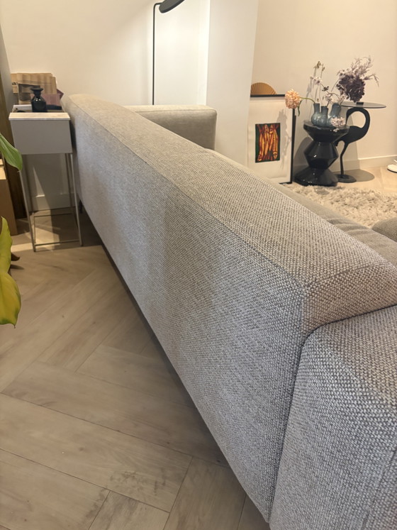 Fay Koozoo Sofa Plus Hocker – Textile, Aluminium (photo 5 of 8)
