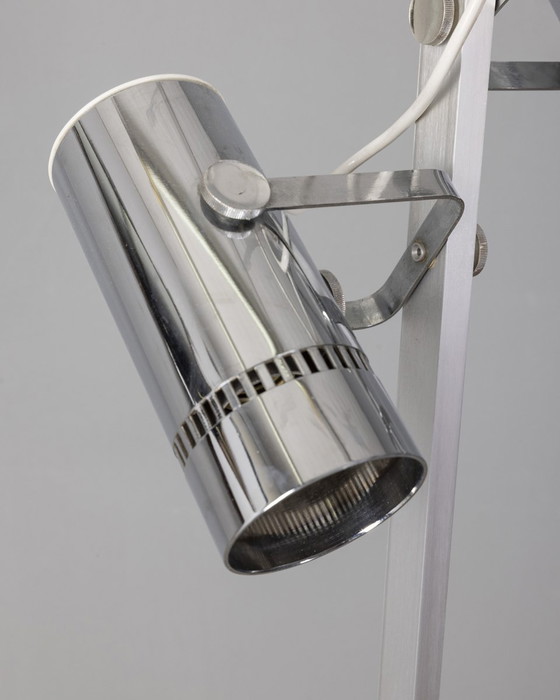 Image 1 of Vintage 70s metalen vloerlamp met twee lampen Italiaans ontwerp