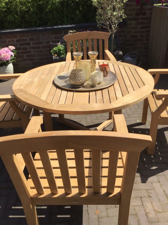 Image 1 of 4 magnifiques chaises en teck de la marque Gloster