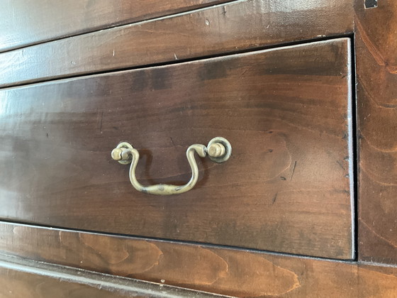 Image 1 of Magnifique armoire de chasseur en bois de cerisier