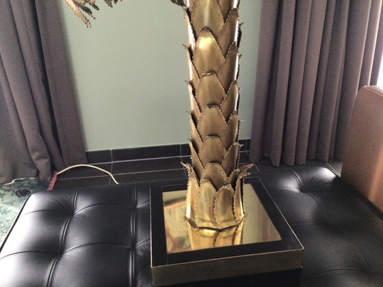 Image 1 of Palm tree lamp designed by Cristian Tecoueyres