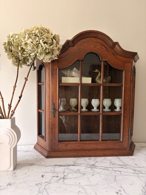 Vintage houten wandkastje