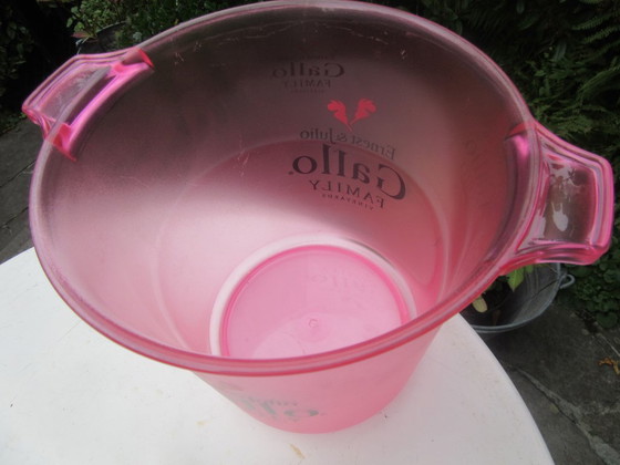 Ernest & Julio Gallo Family Pink Champagne Bucket Vintage – Accessoires de table, Plastic (photo 6 of 8)