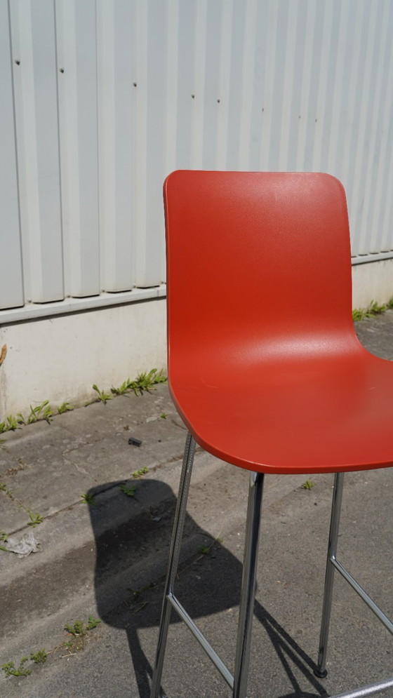 Image 1 of Trona Vitra HAL RE naranja con patas metálicas - Jasper Morrison