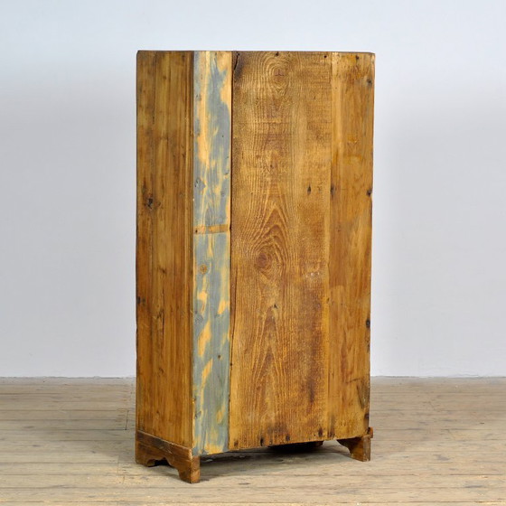 Rustikaler Kiefernschrank, um 1920 – Schränke, Iron, Wood (photo 11 of 11)