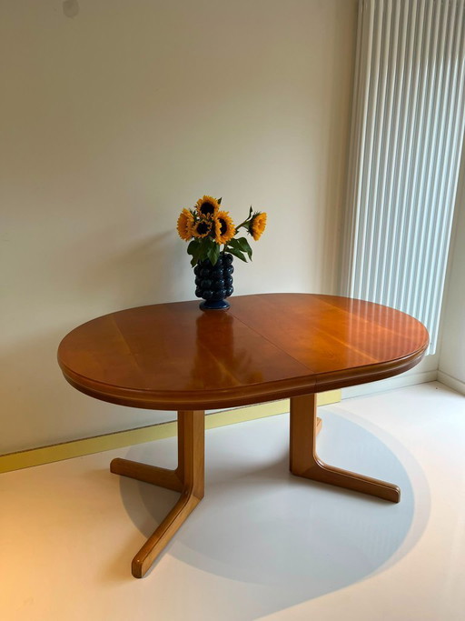 Vintage Hülsta XL Extendable Dining Table in Cherry Wood – 150-285 cm – eettafels (photo 2 of 8)