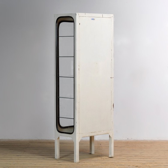 Armoire médicale vintage, années 1970 – Vitrines, Glass, Metal (photo 9 of 9)