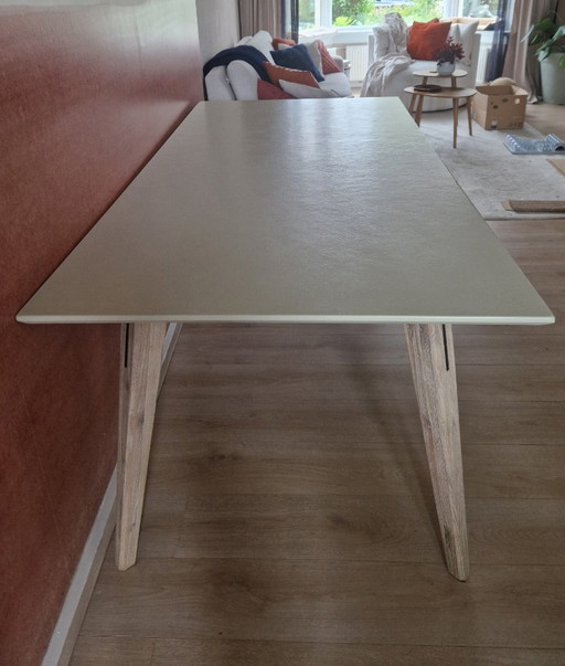 Table de salle à manger 200 × 100 cm From Henders & Hazel