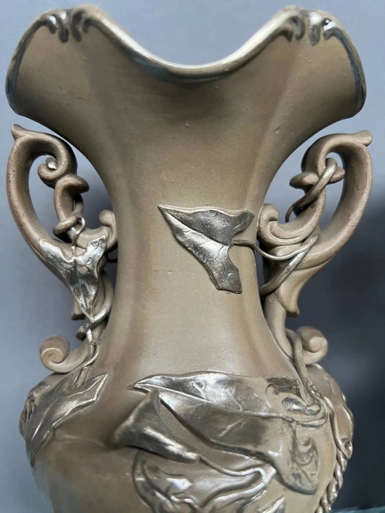Pair of vases. (photo 4 of 6)