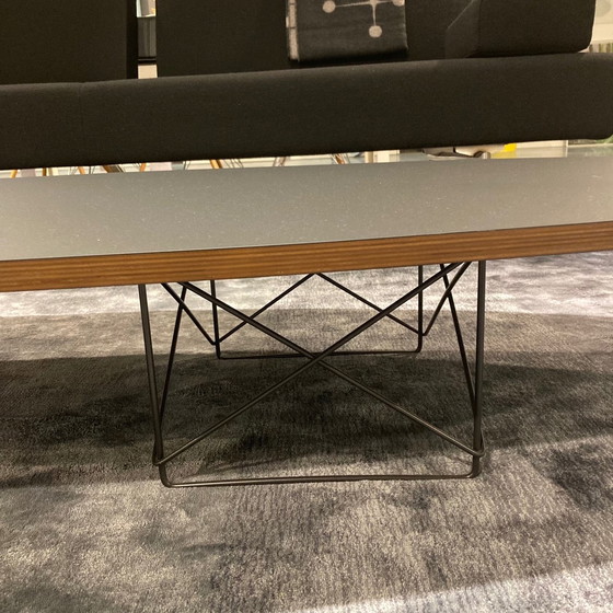 Image 1 of Vitra Elliptical salontafel
