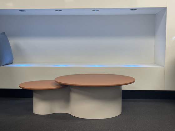 Image 1 of Leolux Pode Flowy Couchtisch