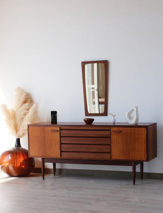 Image 1 of Britisches Sideboard im modernen Stil von White & Newton | Ikonisches Design