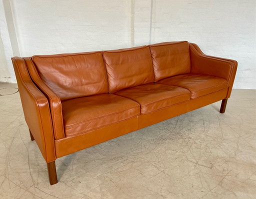 Mid Century Vintage Deense Mogens Hansen 3 Persoonsbank in cognac leer
