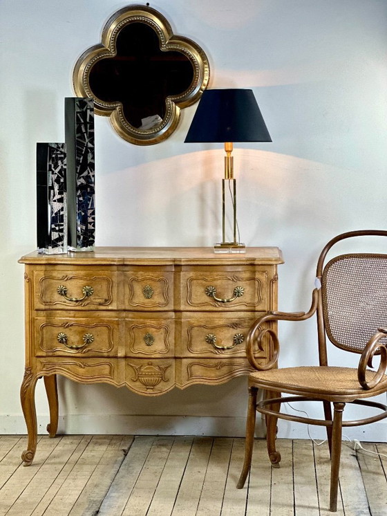 Image 1 of Cómoda estilo Luis XV en madera tallada