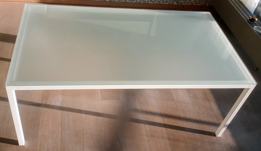 Designer table with white base, frosted glass tabletop; 180x99.50x74cm, detachable