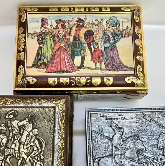 Image 1 of Juego de 6 latas de pan de jengibre nostálgicas – Lebkuchen Schmidt & Wicklein, Nuremberg, ca. 1950-1970