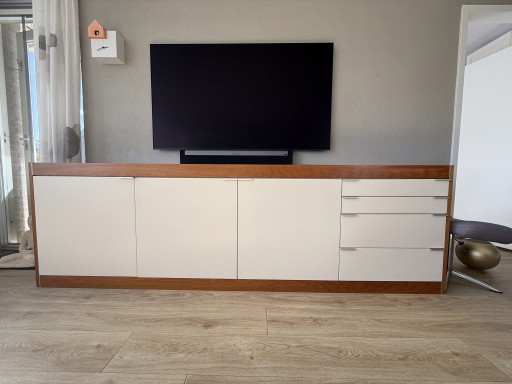Buffet bas Pastoe L-série bois de cerisier / blanc crème / poignées en aluminium