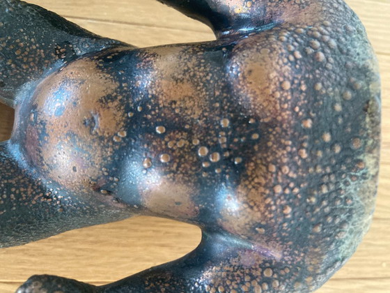 Due Sculture di Torso di Gorilla, Metallo Scuro, Nero (foto 8 di 11)