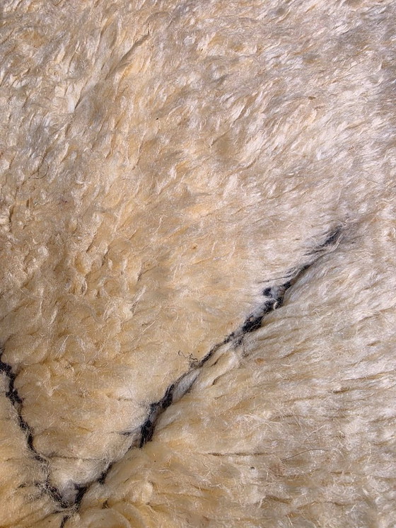 Image 1 of Moroccan Beni Ourain plush rug 215 x 165 cm