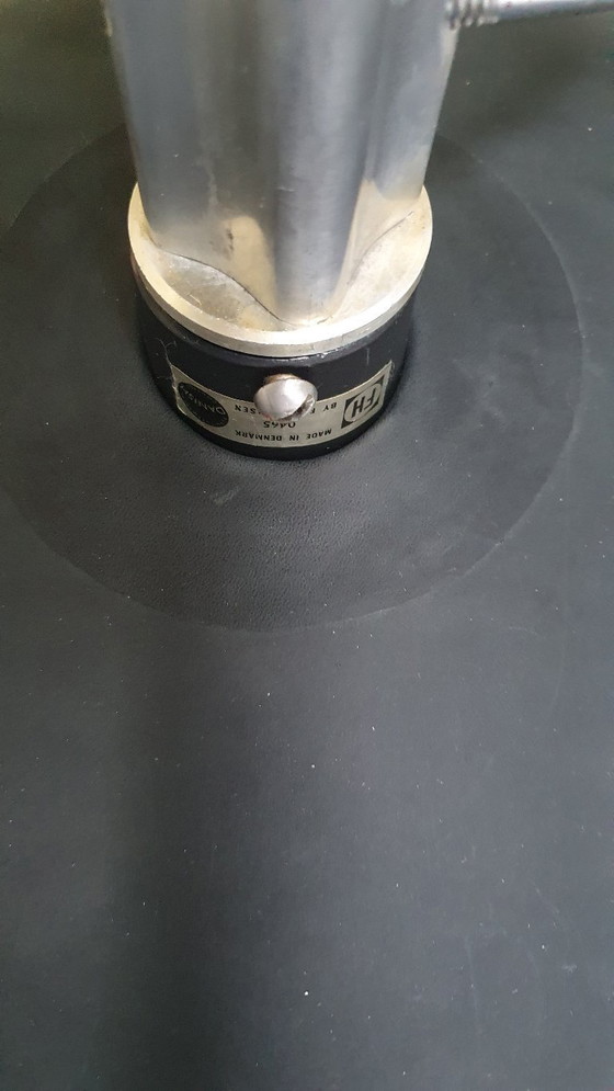 Image 1 of Frits Hansen swan chair in zwart nubuck leder in hoogte instelbaar uit 1965