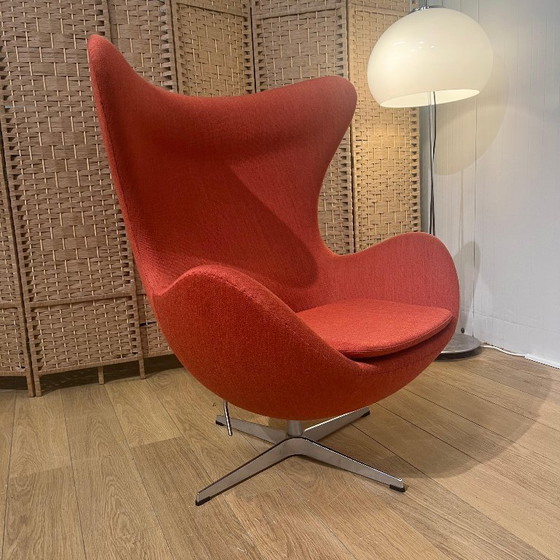 Image 1 of SHOW MODEL Fritz Hansen Egg Armchair
