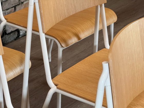 HAY Petit Standard Set of 6 - Wood/White | Daniel Rybakken, Dining chairs, Metal, Brown (photo 12 of 15)