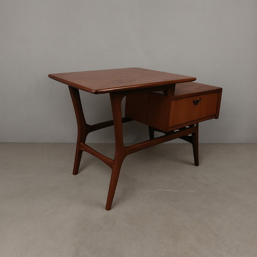 Louis Van Teeffelen TV table for Webé