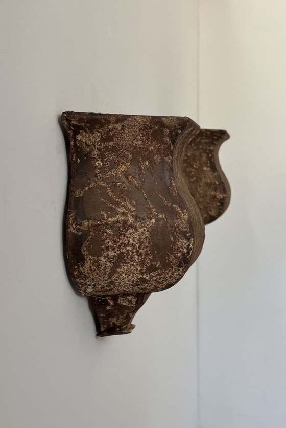Coppia di applique da parete vintage in metallo con patina di ruggine, Francia, 1970. – Copper (photo 4 of 9)
