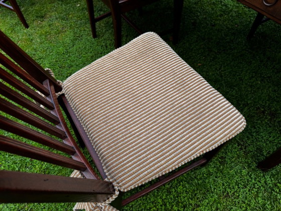 Image 1 of Grande table de salle à manger coloniale en teck massif avec 8 chaises et coussins