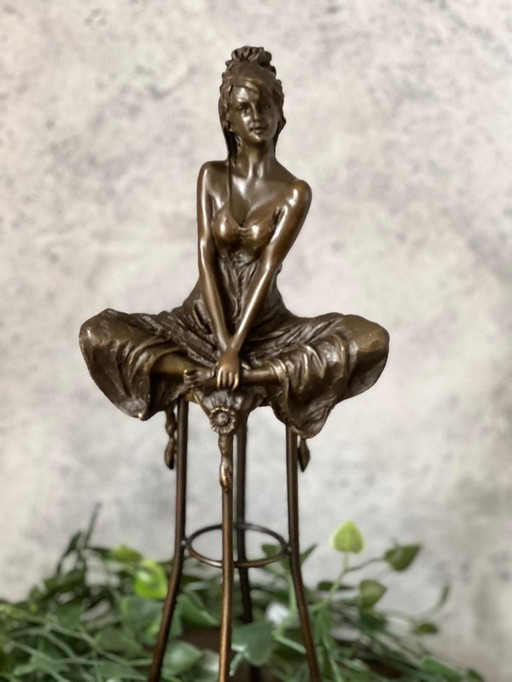 Wunderschöne Bronzestatue