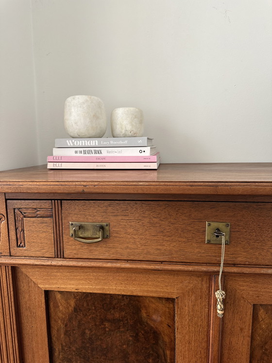 Image 1 of Armario de pared art déco antiguo / armario para niñas