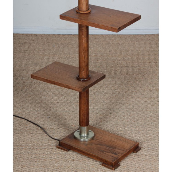 Image 1 of Lámpara de pie de roble que data de la década de 1950.