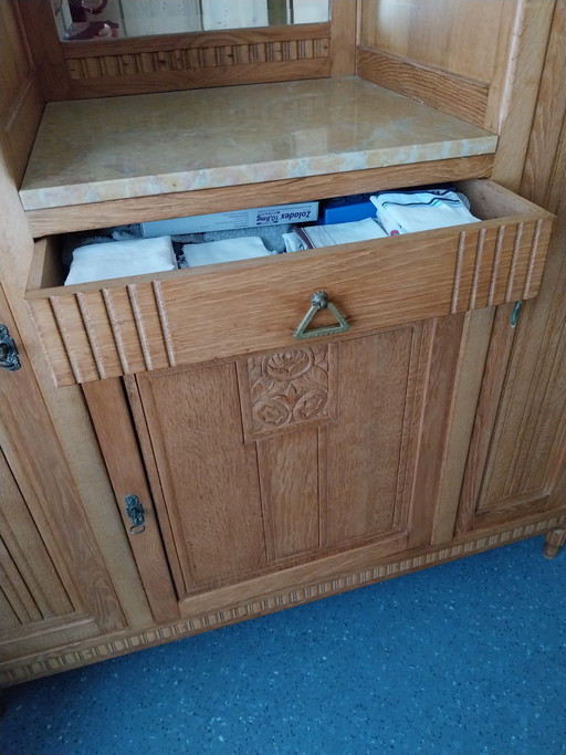 Gabinete Art Nouveau