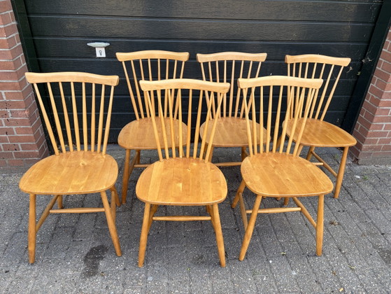 Image 1 of Vintage Pastoe Nesto eethoek tafel + 6 spijlen stoelen