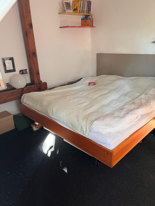 Lit en bois de Douglas UNIDORM avec tête de lit 180x200 cm