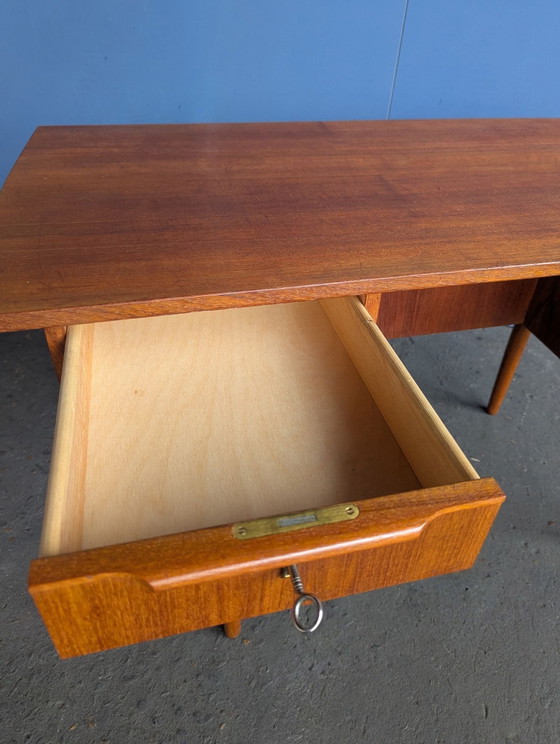 Scrivanie danese vintage in teak autoportante, anni '60, Legno, Marrone (foto 6 di 15)