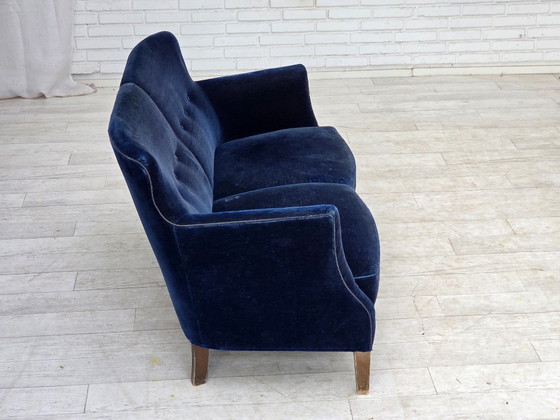 1960s, Danish 2-seater sofa. Dark blue furniture velour. – 2 seaters, Velvet, Wood (photo 7 of 12)