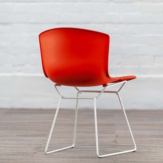 Image 1 of Knoll Plastic Side Chair Ontvangststoel