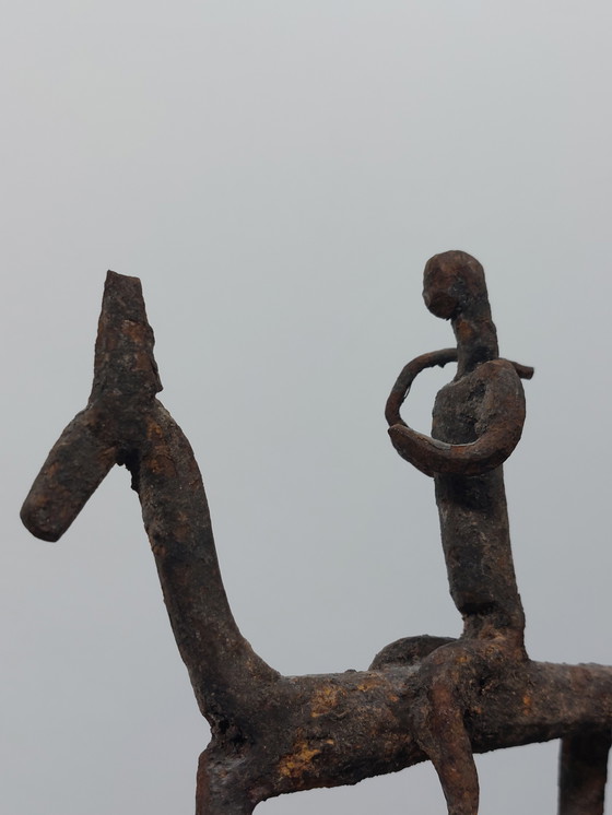 Image 1 of Ostafrikanische geschmiedete Dogon Stammesfigur aus Metall