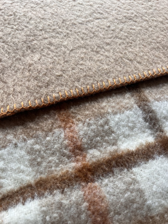 Image 1 of Cool wool blanket made of pure Dutch wool