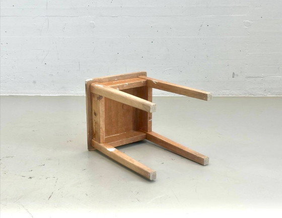 Tabouret vintage suisse en bois, style milieu du XXe siècle, années 1960 – Wood (photo 8 of 13)